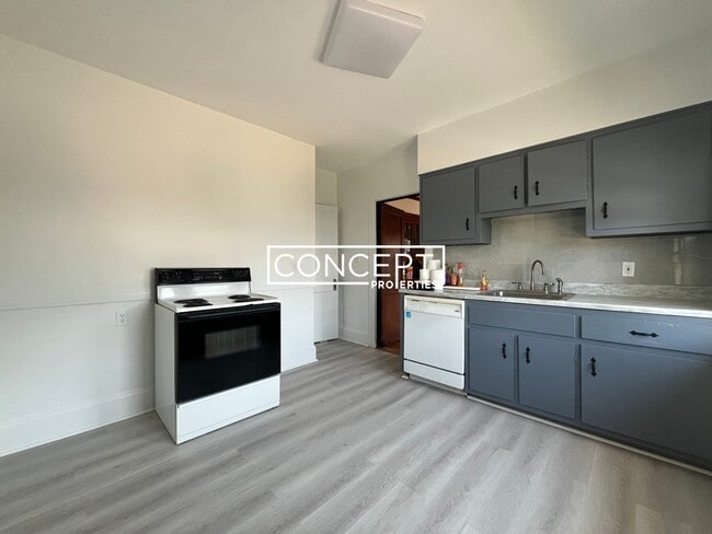 2 Laban Pratt Rd