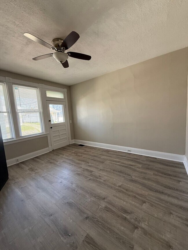 Photo - 1911 Elm Ave Unidad 1