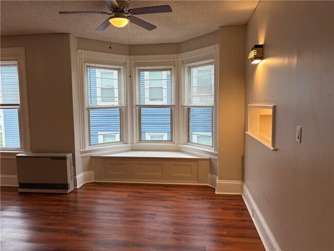 Photo - 60 Cypress St