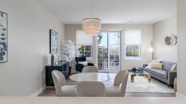 Photo - Montclare Luxury Apartments