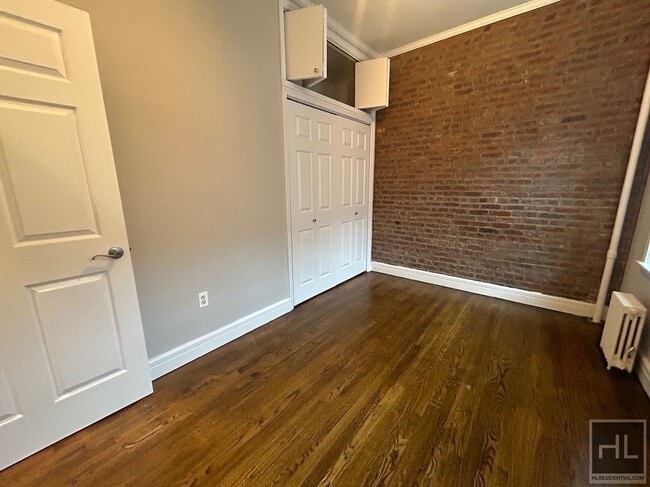 Photo - E 18TH ST. Unidad A2