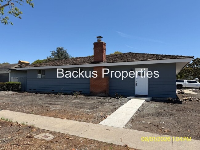 Building Photo - Wonderful three bedroom home next to Hartnell Park