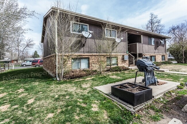 Building Photo - 211 N Shields St Unit 4