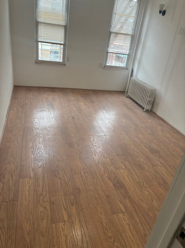 Photo - 8014 95th Ave