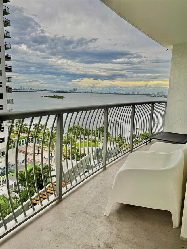 Photo - 1750 N Bayshore Dr Unit 1605