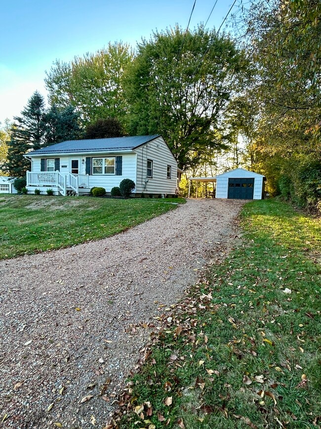 Photo - 7907 Elmhurst Ave NW