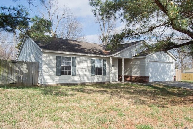 Building Photo - 1791 N Pine Crest Ave Rental