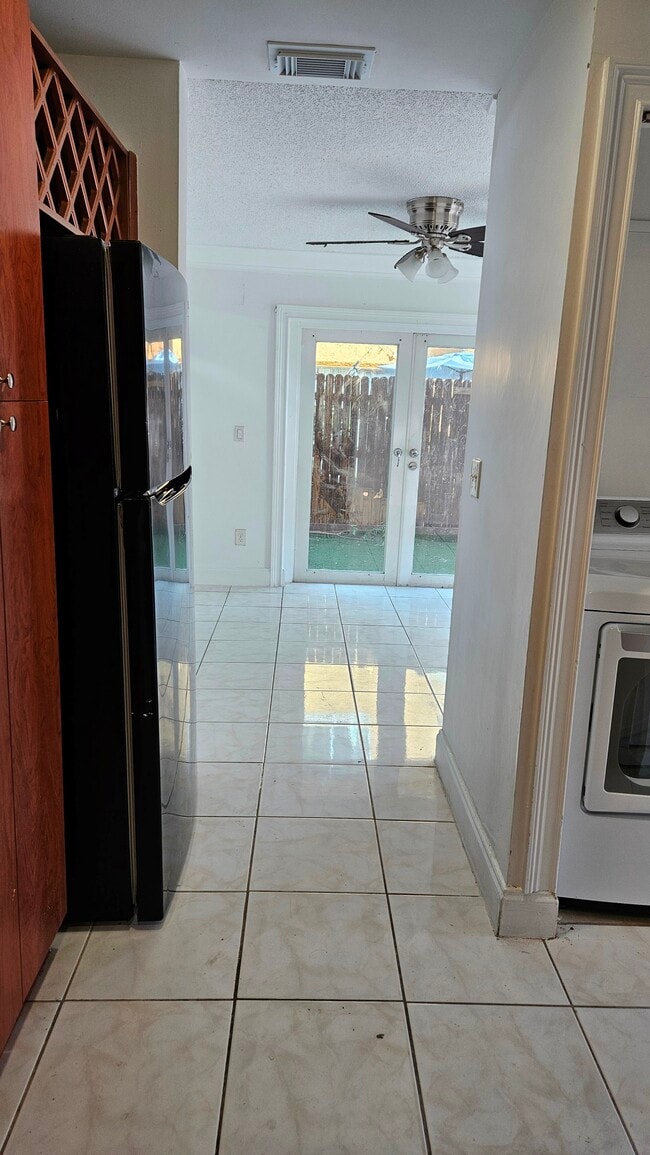 Photo - 177 NE 12th Ave