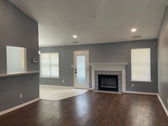 Photo - Beautiful 3BR/2BA Ranch Now Available in Booming Steel Creek Area!