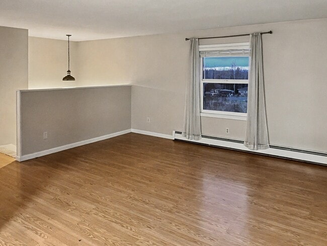 Photo - 23030 Sherman St