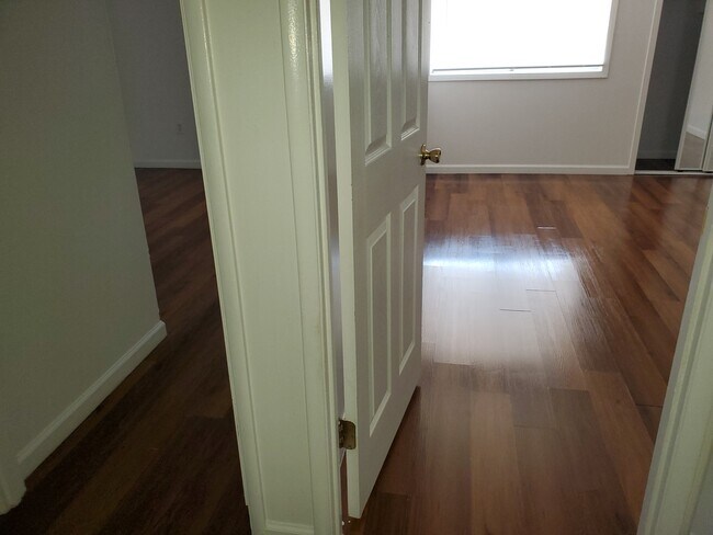 Photo - 7206 Donnell Pl Unit D8