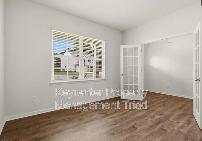 Photo - 7448 Buckpasser Dr