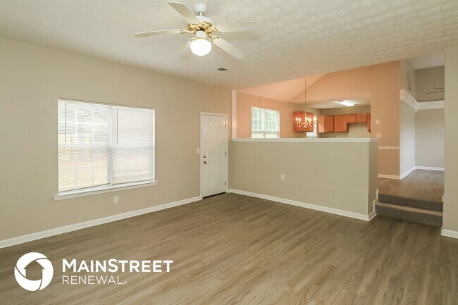 Photo - 265 Vaness Dr