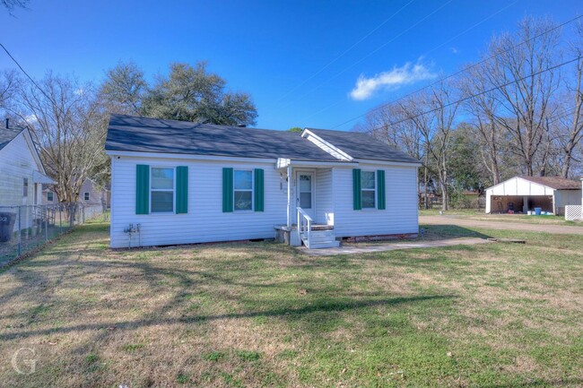 Bossier - 3 Bed 1 Bath - Housing Vouchers ... - Bossier - 3 Bed 1 Bath - Housing Vouchers ... House