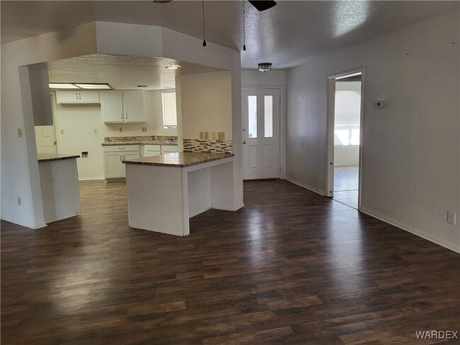 Photo - 2864 Country Club Dr