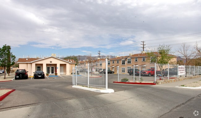 Western Sunshine Apartments