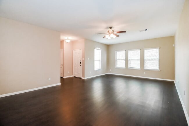 Photo - 5115 Misty Ln