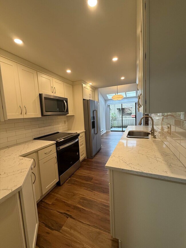 Photo - 19117 Ballinger Way NE