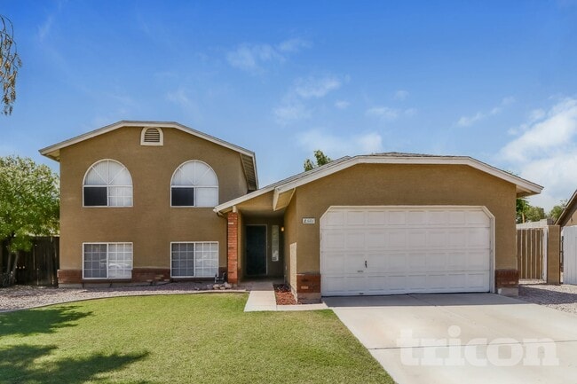 Photo - 601 E Palomino Dr