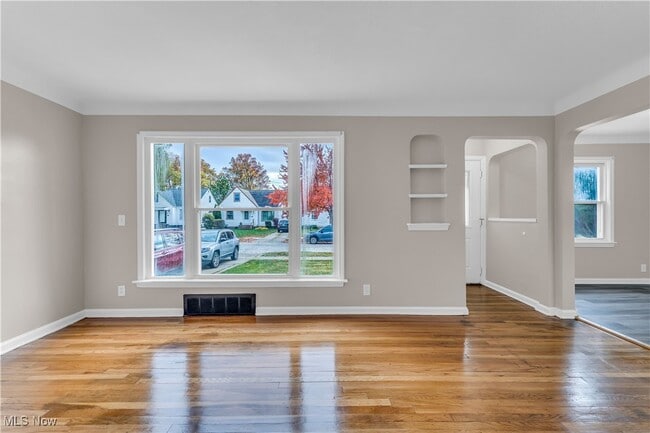 Photo - 14705 Krems Ave