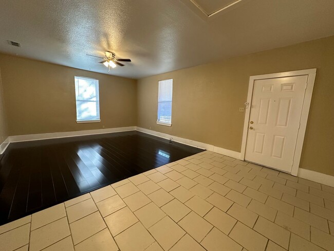 Photo - 722-726 S. Kennedy Ave. Unit 726