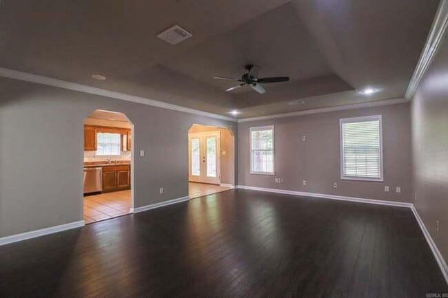 Photo - 712 Troy Cove