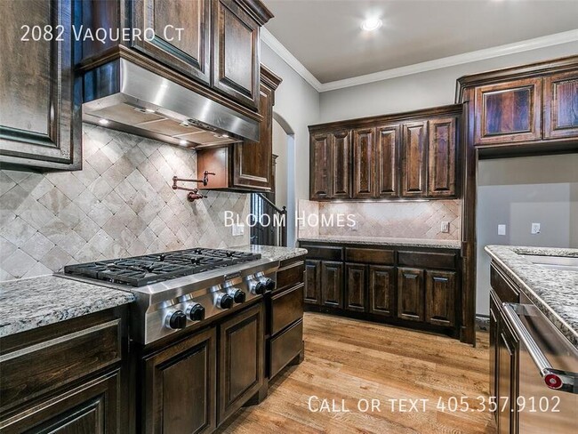 Photo - 2082 Vaquero Ct