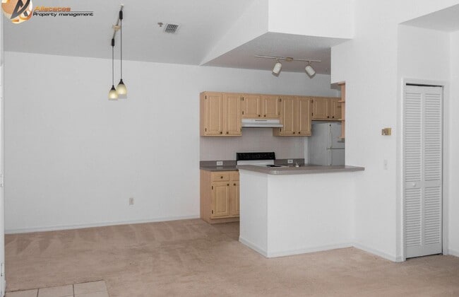 2718 Maitland Crossing Way