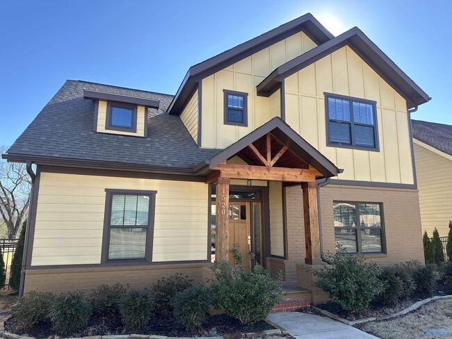 Building Photo - 1520 Hammock St