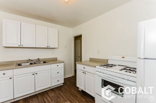 Building Photo - 1982 Rockledge Rd NE Unit 2 Rental