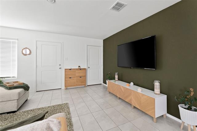 Photo - 9808 Trusler Rd