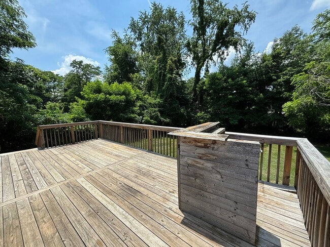 Photo - 1009 Montgomery St NW