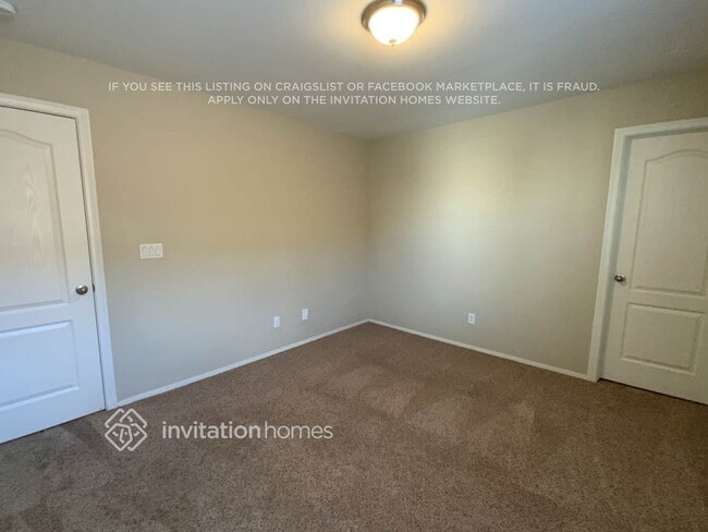 Photo - 8117 RedBud Vine St