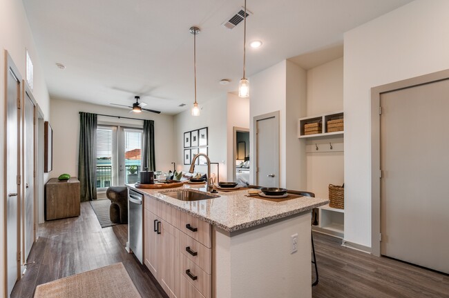 Photo - Jefferson Ridglea Village