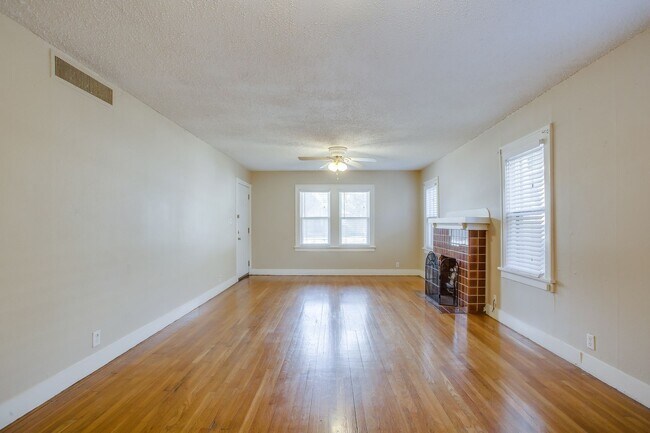 Photo - Pre-leasing for July! Unit Front