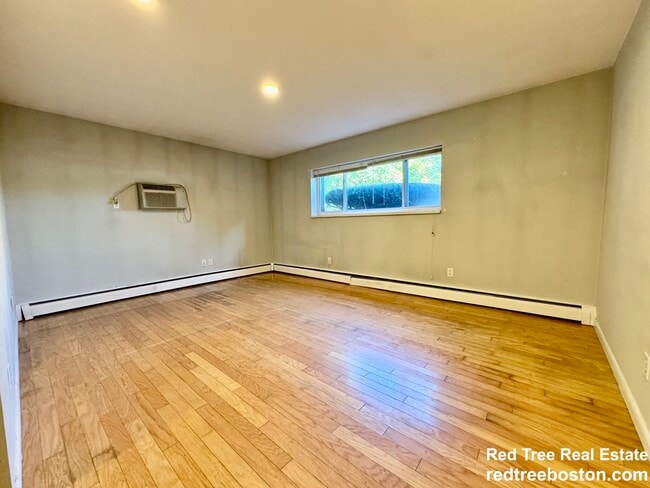 Photo - 412 Langley Rd Unit 2