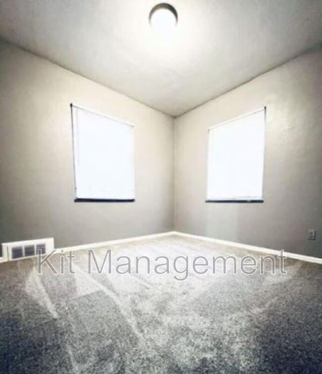 Photo - 4649 Burnham Ave