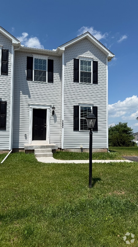 Building Photo - 3605 Fieldstone Dr Rental
