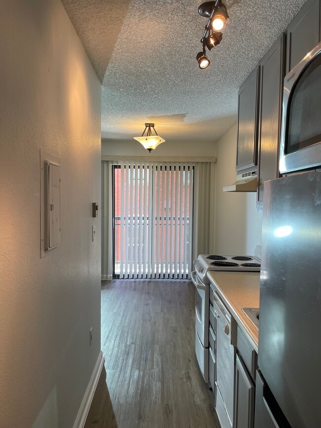 Photo - 1934 18th St Unidad 2