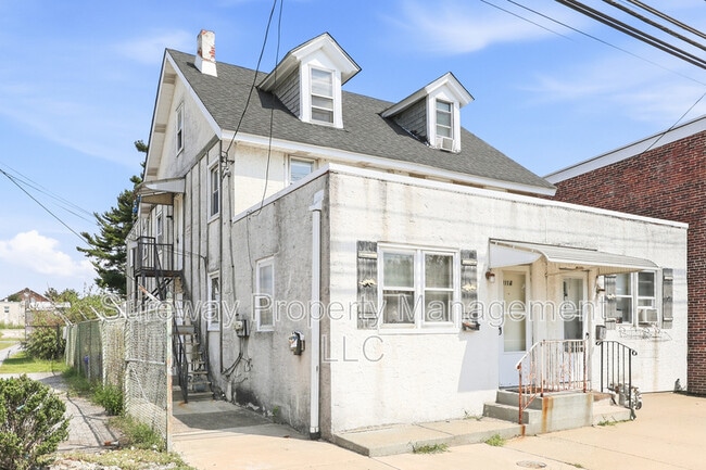 Building Photo - 311 Green St Unit B