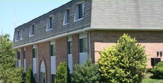 Highland Ridge Apartments - Highland Ridge Apartments