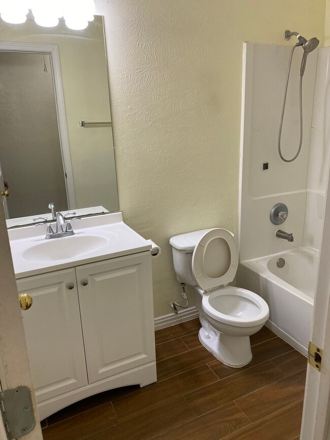 Photo - 2818 Orchid Tree Ln