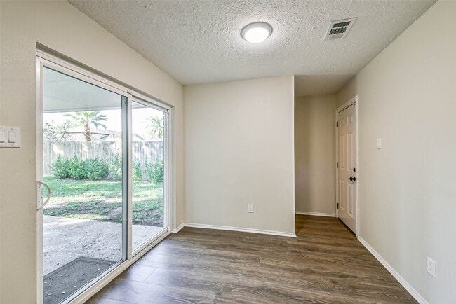 Photo - 22630 Round Valley Dr