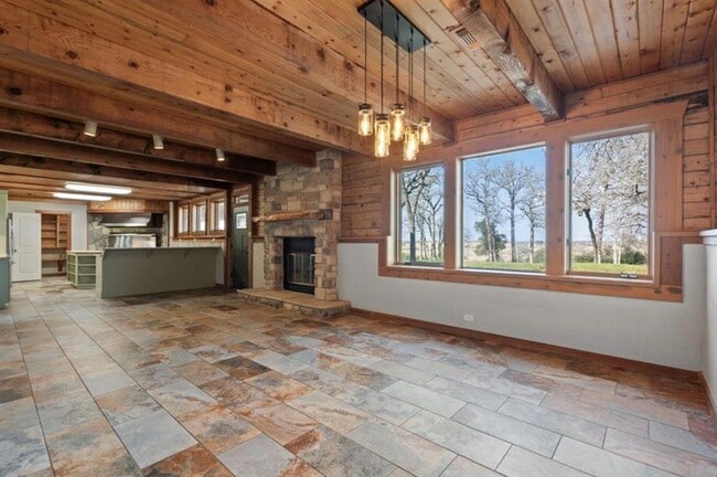 Photo - 180 Bradley Ln