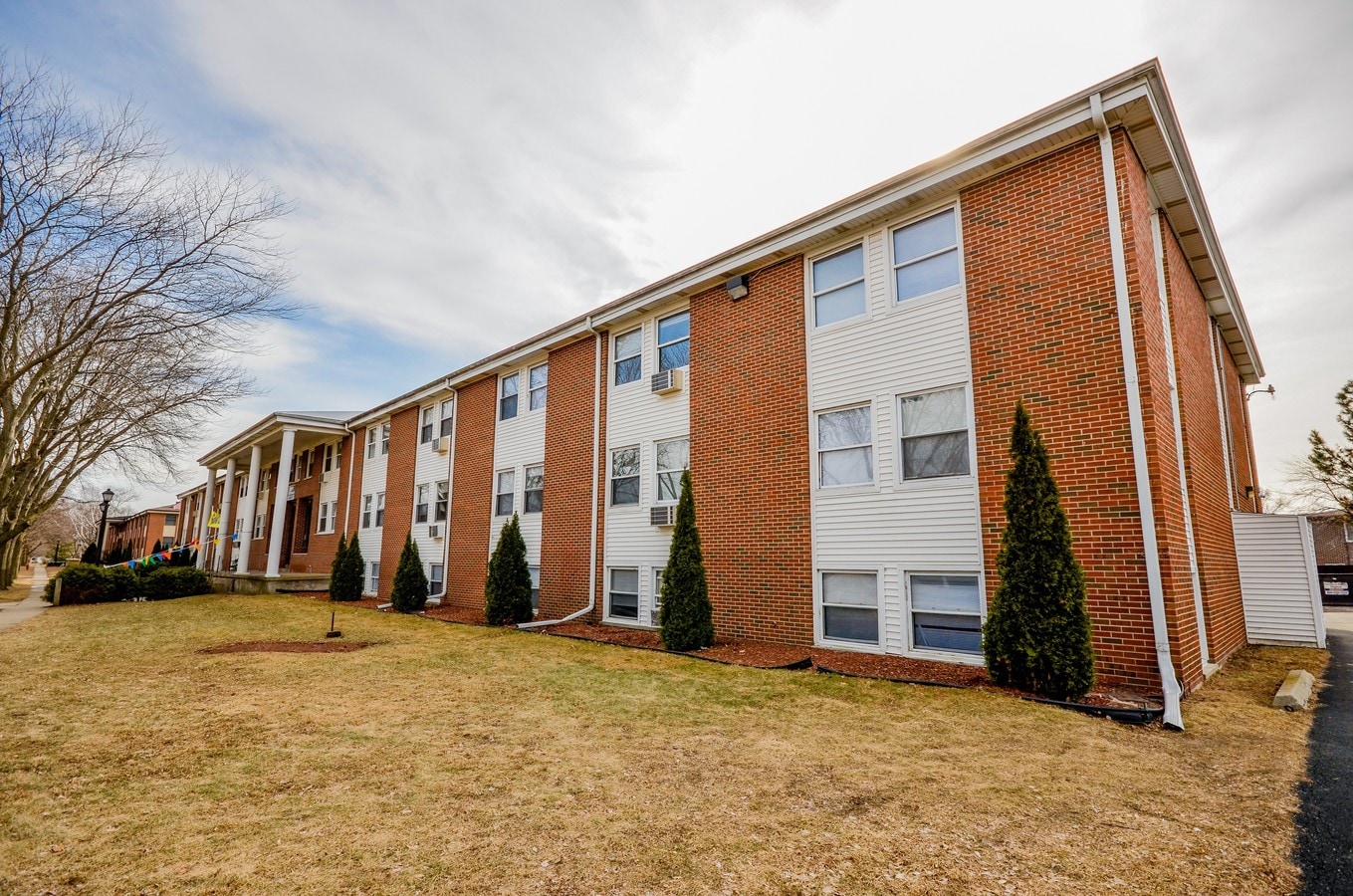 Kimberly Apartments - Kimberly Apartments