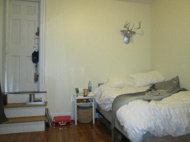 Photo - 318 St Paul St Unit 5