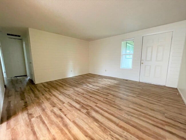 Photo - 1330 S Ivy St