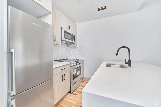 Building Photo - 1 bedroom in Brooklyn NY 11215 Unit 2 Rental