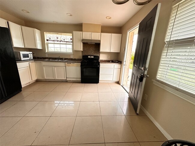 Photo - 2618 Hill Ave