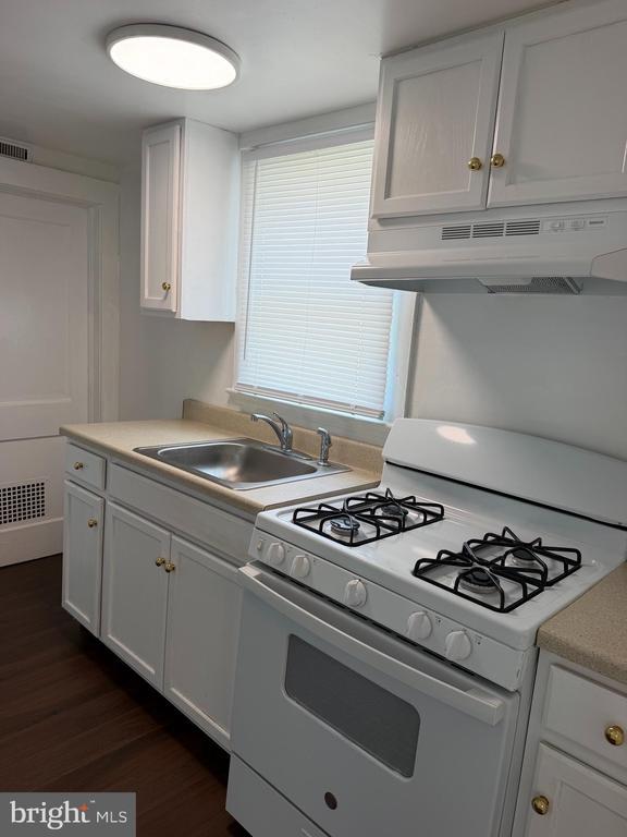 Photo - 4024 Bradys Hill Rd